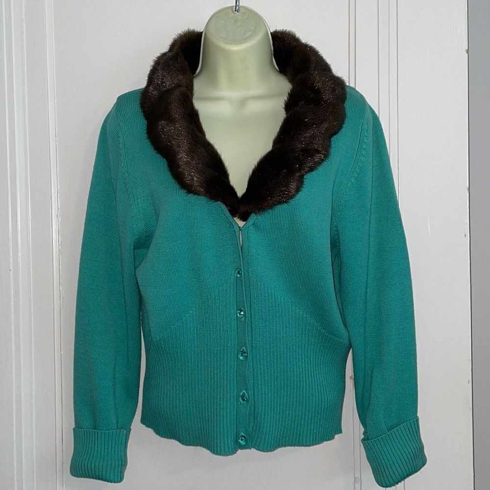 Ivy Jane light green acrylic/cotton/spandex‎ cardigan/brown faux fur collar